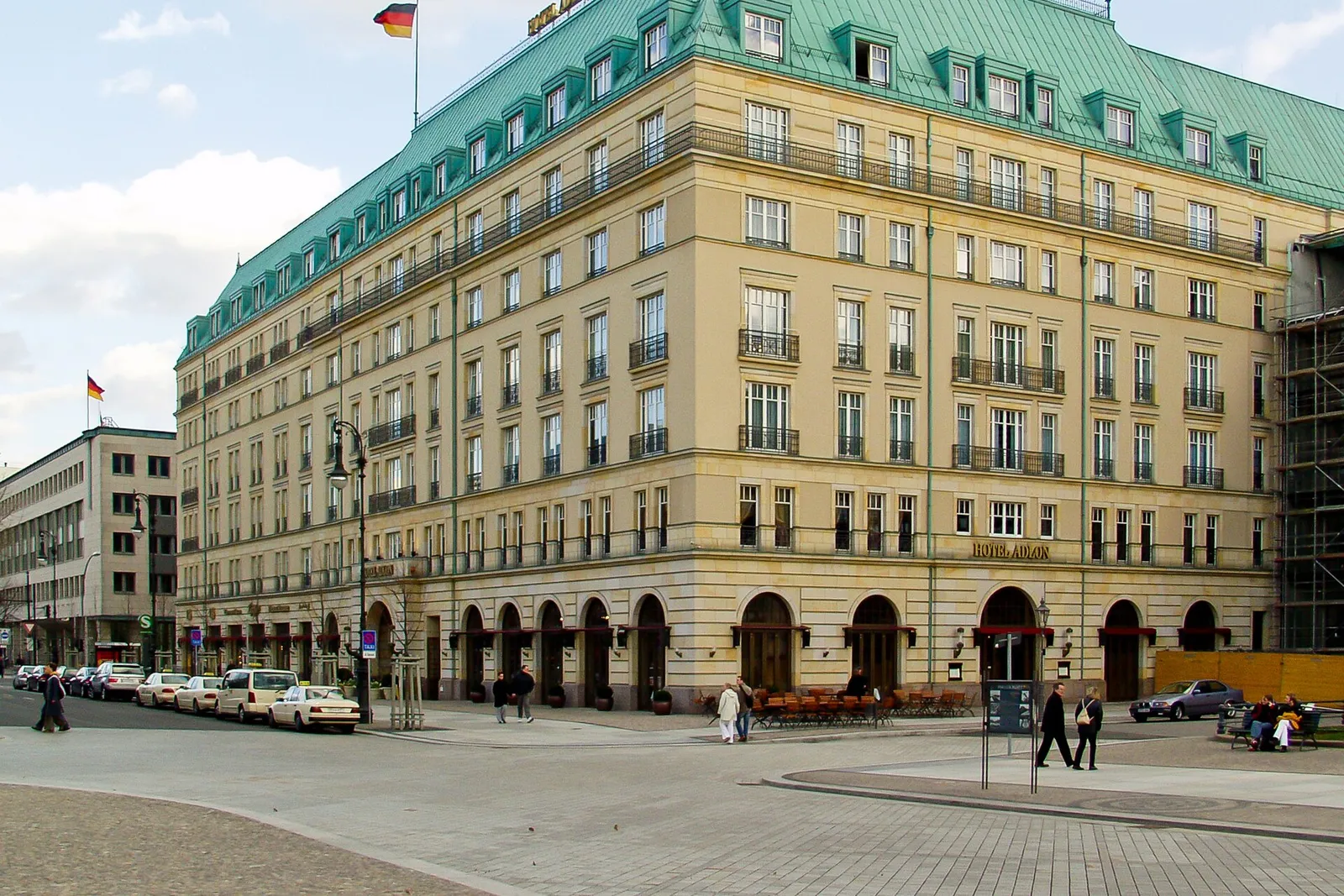 Come scegliere gli strumenti di AI per l’hotel